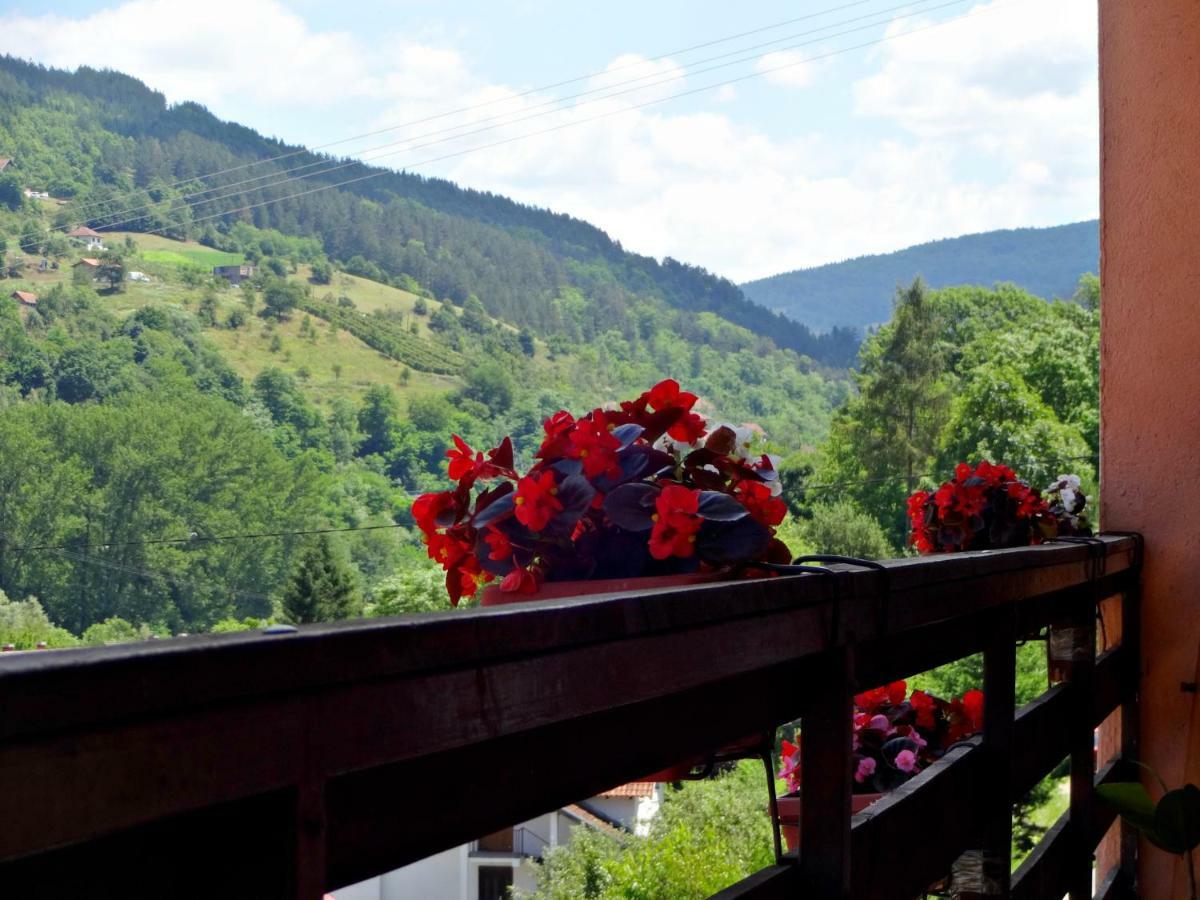 Hotel Virmal Foca Zewnętrze zdjęcie